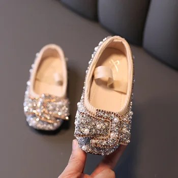 2022 Yeni Bahar Rahat Çocuk Ayakkabıları İnci Rhinestones Parlayan Çocuklar Prenses Bebek Sandalet Parti ve Düğün Kızlar Ayakkabı