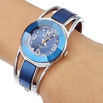 Reloj Mujer 2022 Sıcak Satış Xinhua Bilezik İzle Kadınlar Lüks Marka Paslanmaz Çelik Dial Kuvars Saatı Bayanlar İzle
